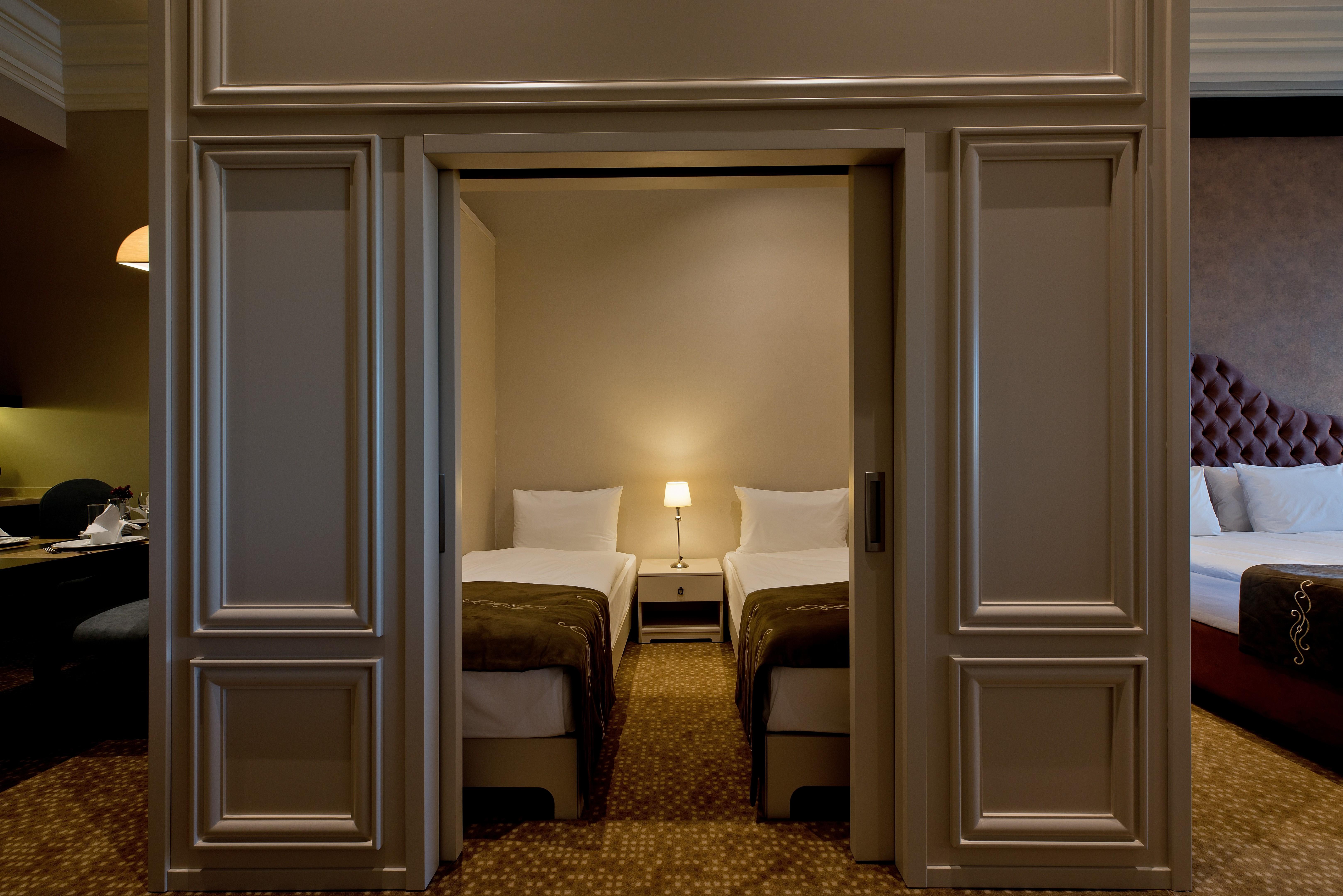 Vialand Palace Hotel Istanbul Eksteriør billede