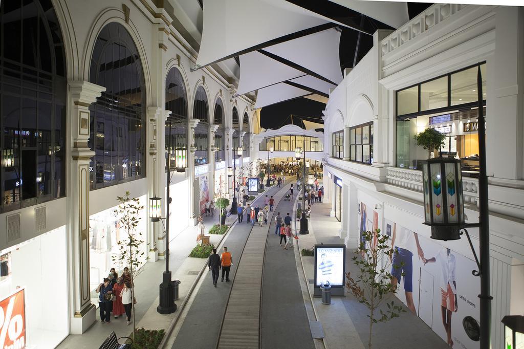 Vialand Palace Hotel Istanbul Eksteriør billede